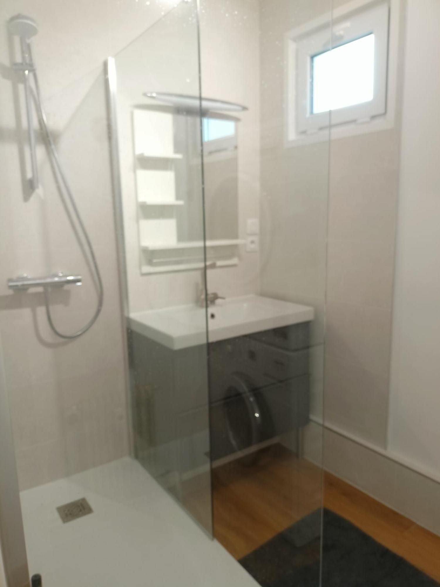 Opaline T3 Lumineux Avec Patio Et Parking Prive *